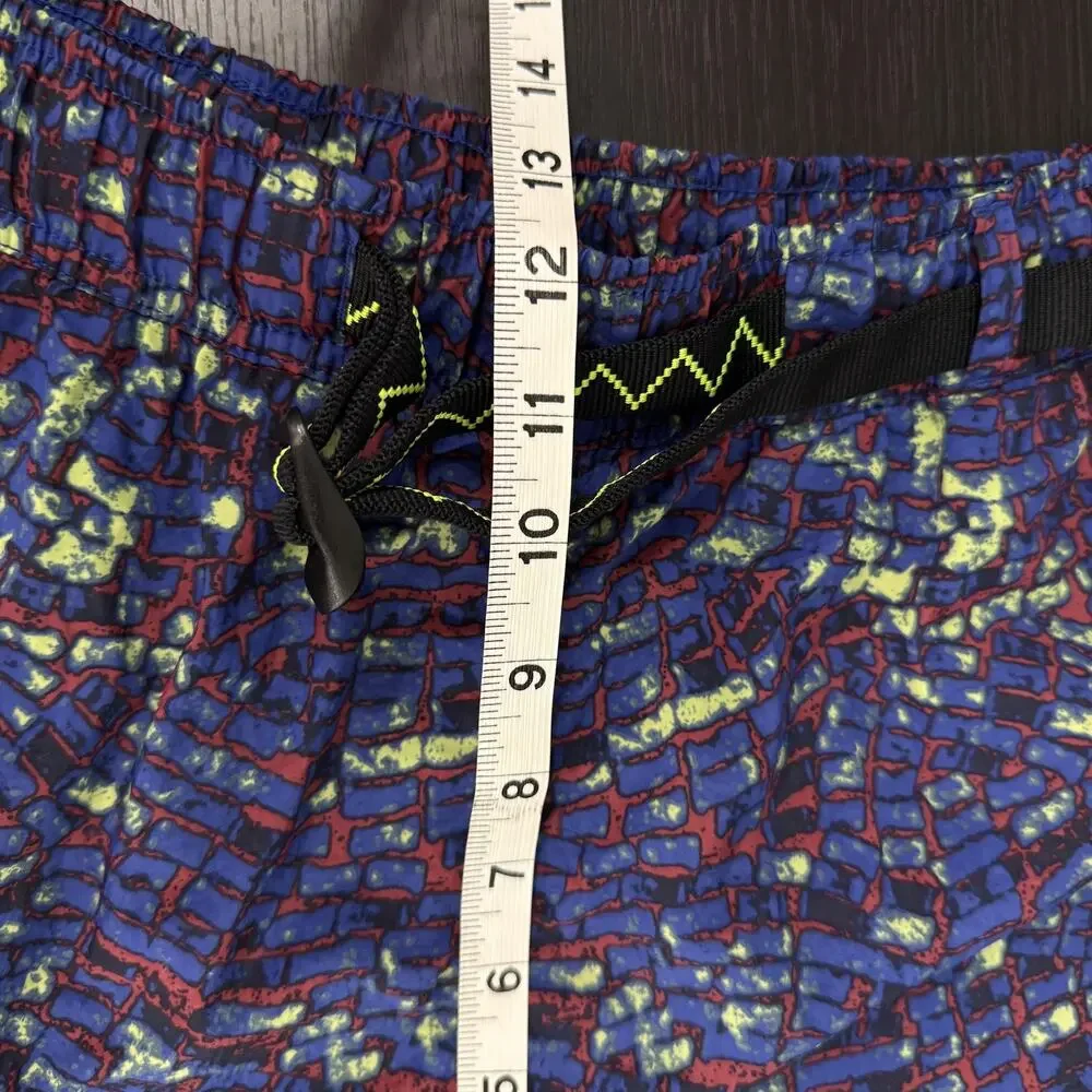 Nike ACG Shorts Mens Large Geo Print Hiking Athletic Outdoors Adjustable Belt